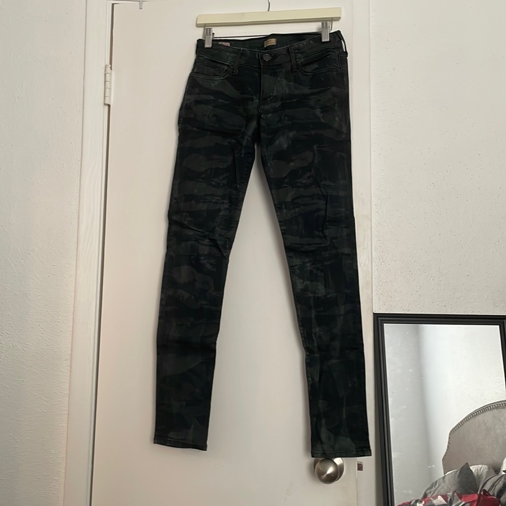 BOMBBBBBB true religion camouflage jeans.